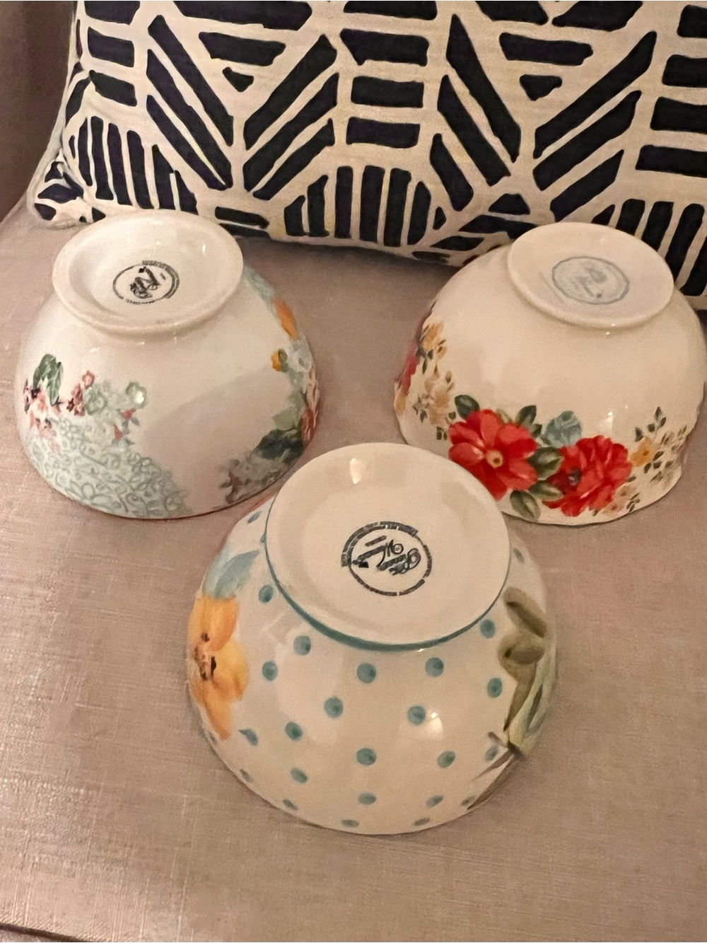 Pioneer Woman Ceramic Bowls - Set of 3